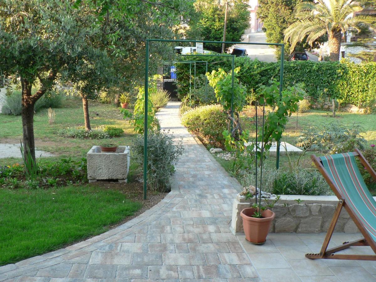 Apartments Gabri Mali Lošinj Esterno foto