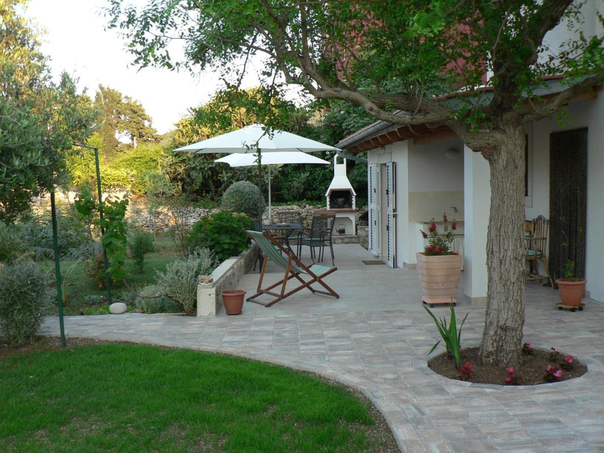 Apartments Gabri Mali Lošinj Esterno foto