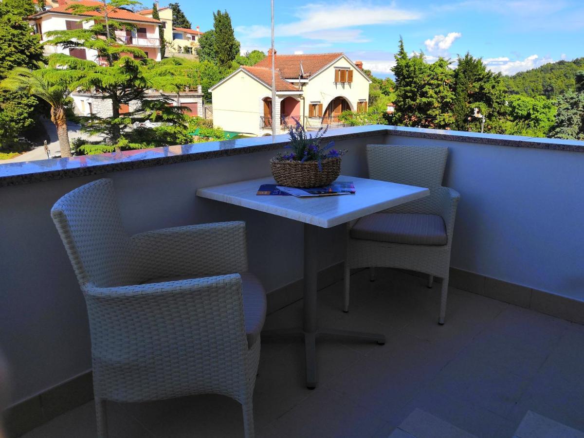 Apartments Gabri Mali Lošinj Esterno foto